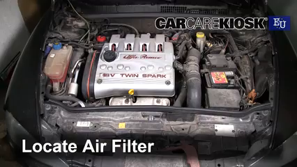 2007 Alfa Romeo 147 T.Spark 1.4L 4 Cyl. Air Filter (Engine) Check